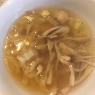 まいたけと白菜の味噌汁